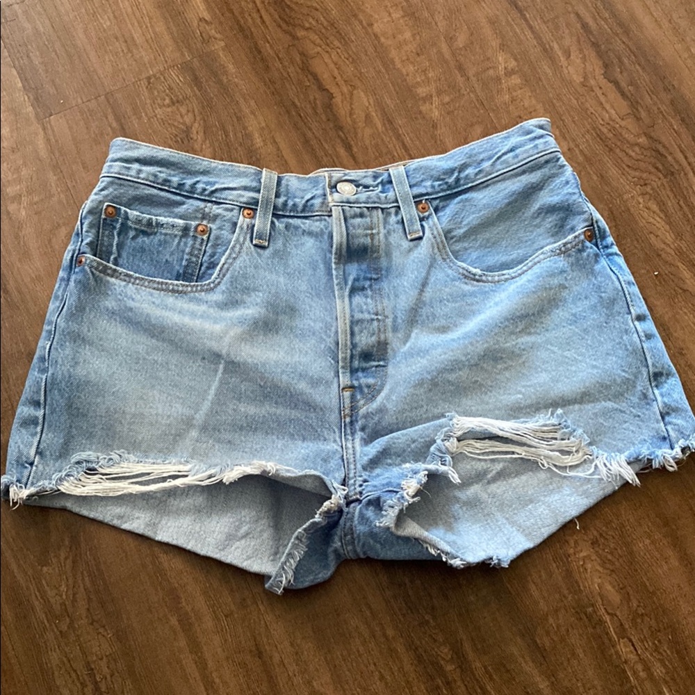 Levi's 501 Classic Light Blue Denim Cutoff Shorts - Women 32"
